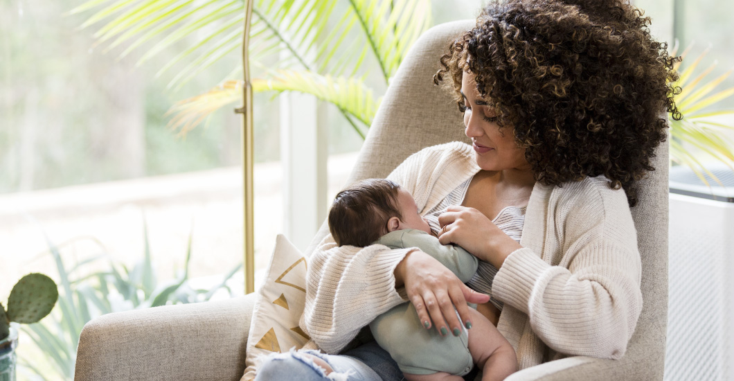 https://www.mysanitas.com/sites/default/files/articles/blog_breastfeeding_tips.jpg
